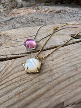 Load image into Gallery viewer, Collana Desiderando Quarzo Pink / Amore e Compassione - Sara Lubrano